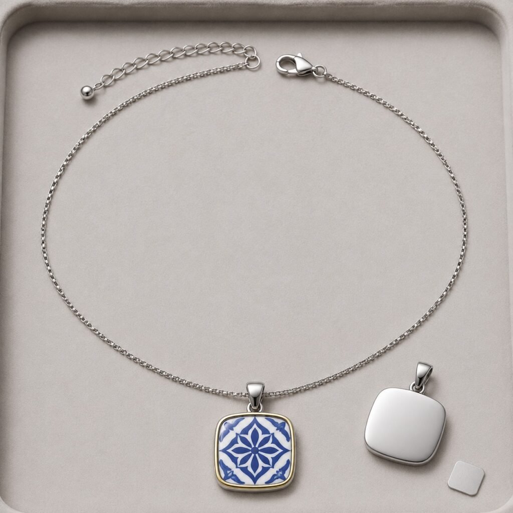 Complete Azulejo-inspired stainless steel pendant necklace with lobster clasp closure